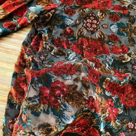 Karen Kane Burnout Velvet Semi Sheer Blouse Top with Bell Flared Sleeves Floral - Picture 5 of 9